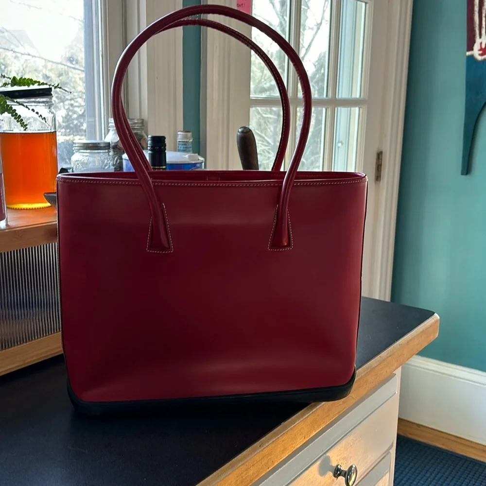 Dooney Bourke parasol hand bag. Cherry red, white stitching, rubber bottom - Picture 2 of 5